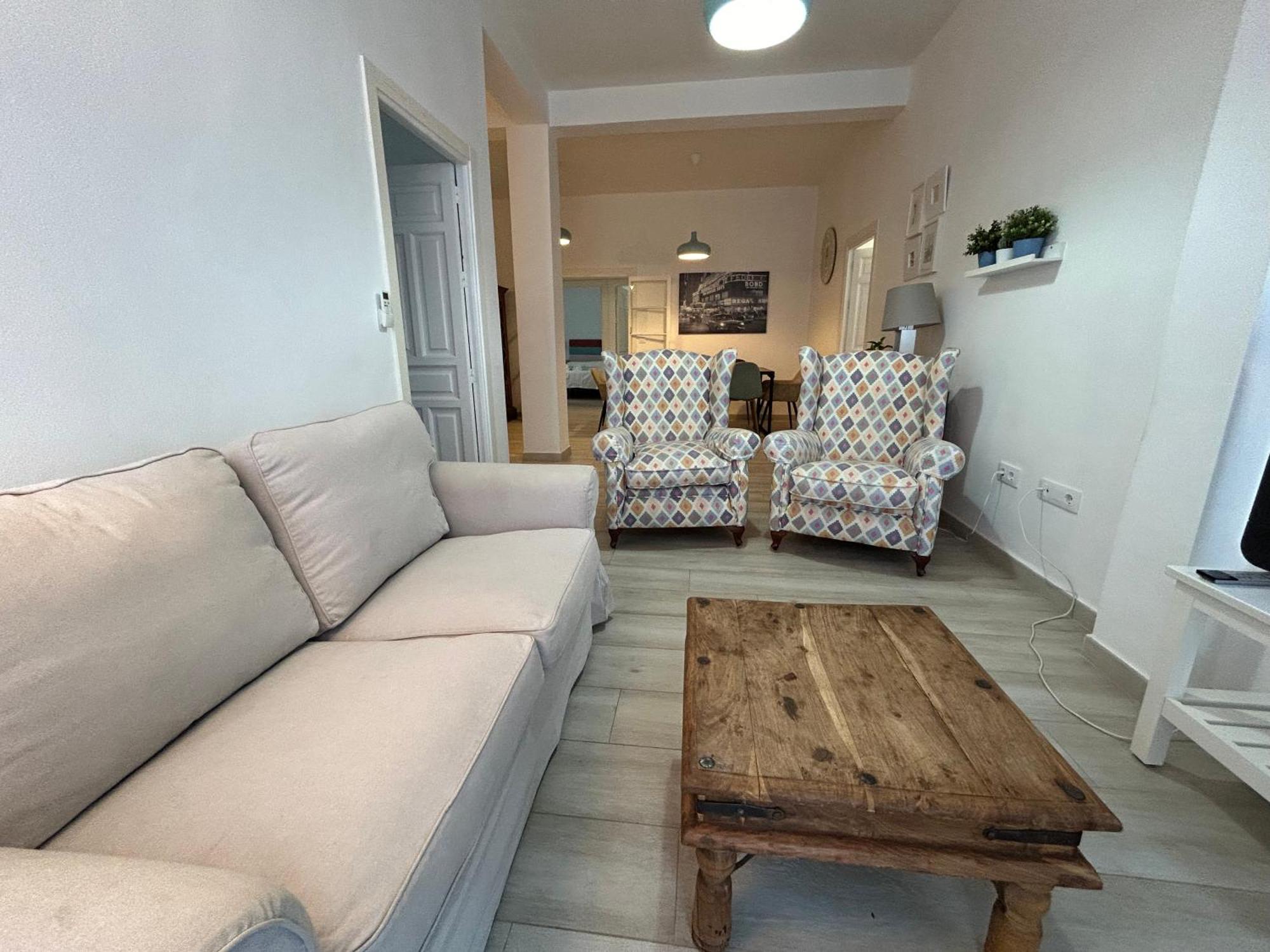 Acogedor Apt 8Pax 4Bdr 2Bth- Cozyhomesevilla2 Экстерьер фото