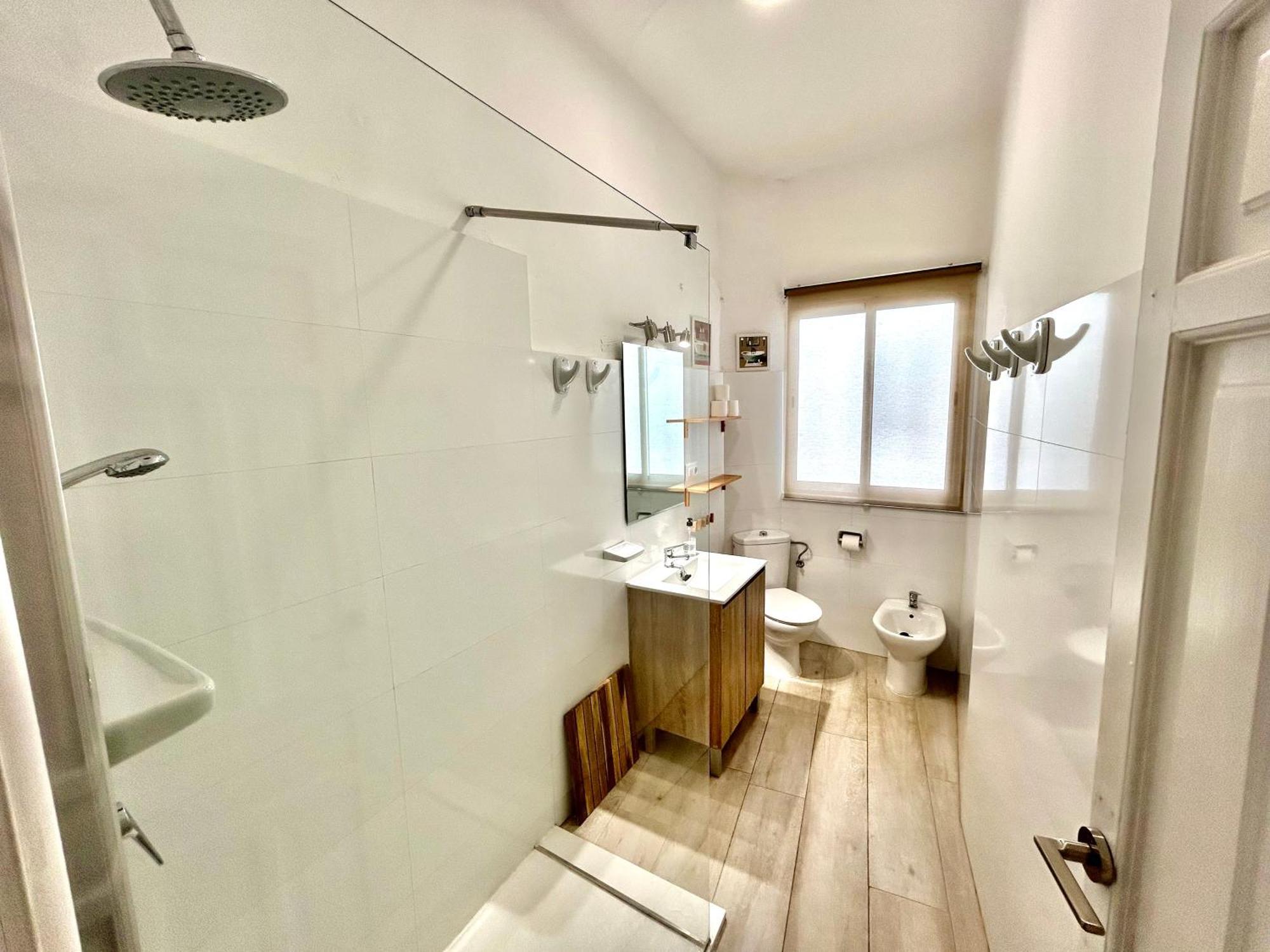 Acogedor Apt 8Pax 4Bdr 2Bth- Cozyhomesevilla2 Экстерьер фото