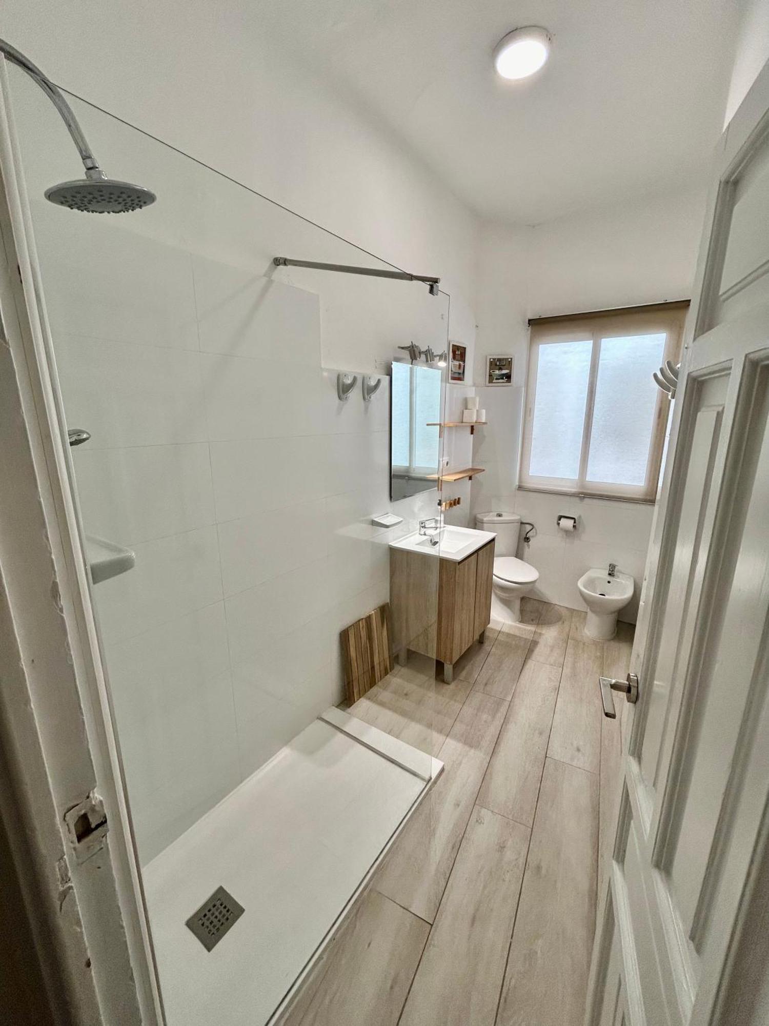 Acogedor Apt 8Pax 4Bdr 2Bth- Cozyhomesevilla2 Экстерьер фото