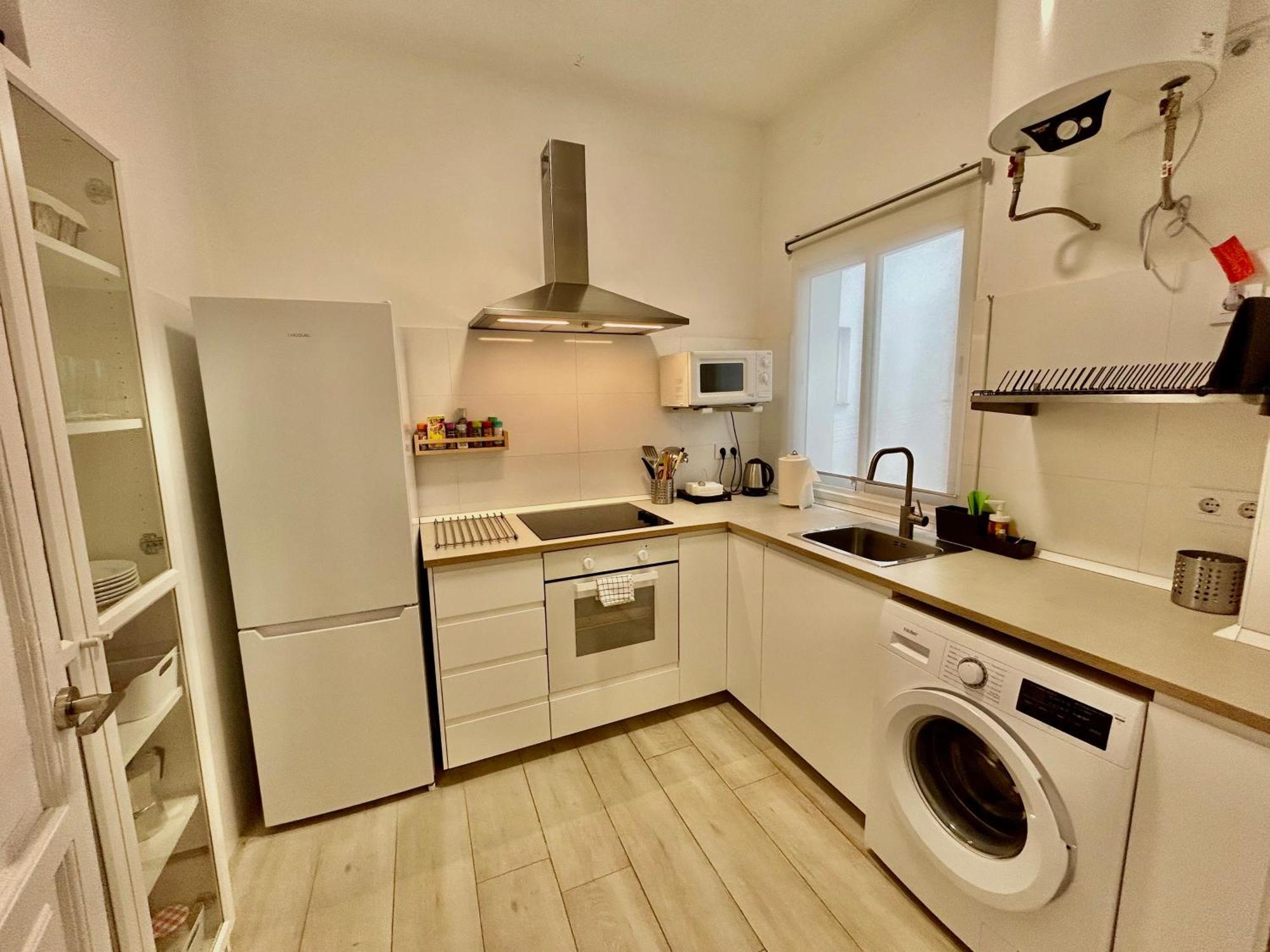 Acogedor Apt 8Pax 4Bdr 2Bth- Cozyhomesevilla2 Экстерьер фото